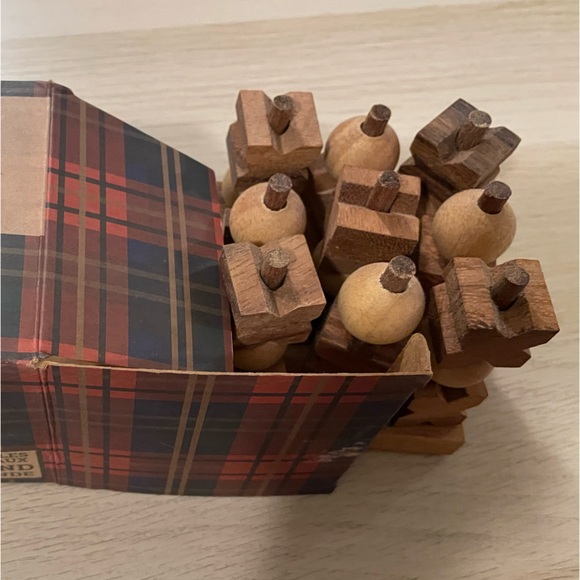 3-D Tic-Toc-Toe Handcrafted Wood Puzzle Eco friendly - Picture 8 of 8